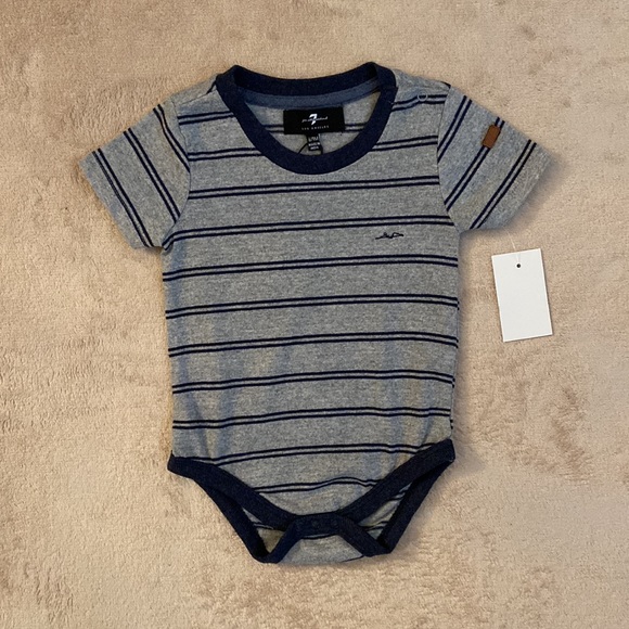 7 For All Mankind Baby Boys Outfit Size 6-9 Months - Picture 4 of 10